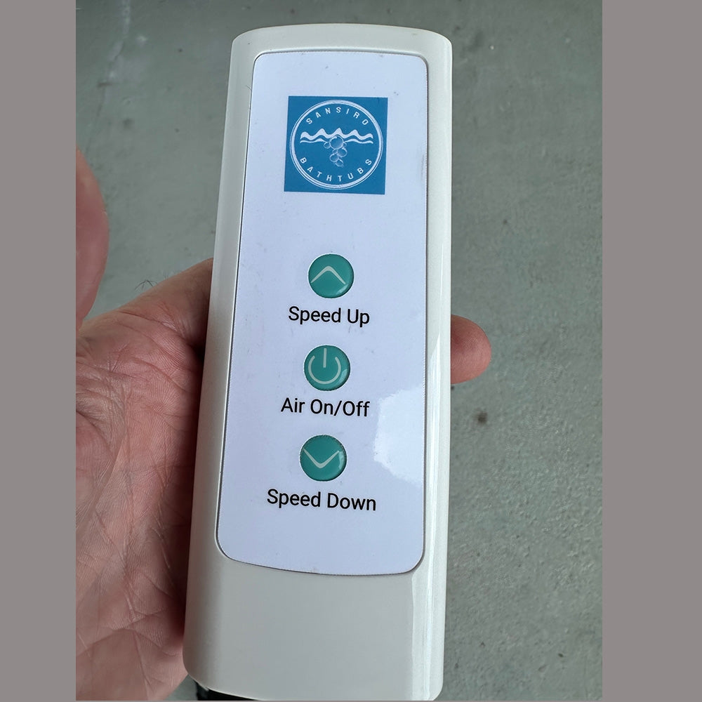 “SanSiro AquitaineA59PC” 59" “Warmed Air Jetted” Tub with a Mirror Polished Solid Copper Shell Exterior and Thick CoreAcryl Acrylic Interior